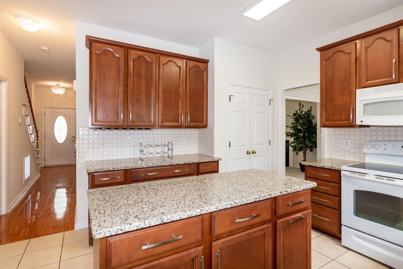 1813 Betry Pl, Raleigh, NC 27603