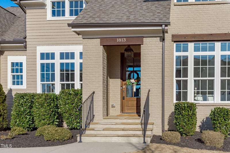 1813 Center Ridge Dr, Apex, NC 27502