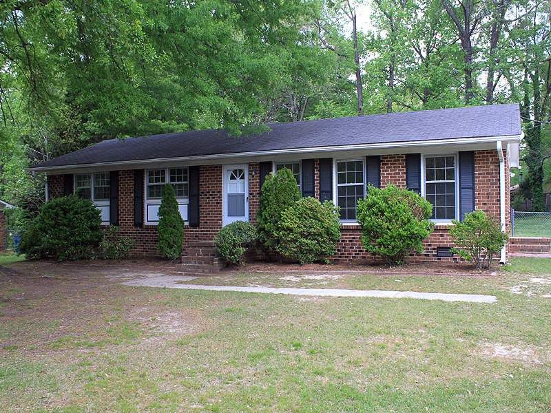 1813 Eastwood Dr, Durham, NC 27713