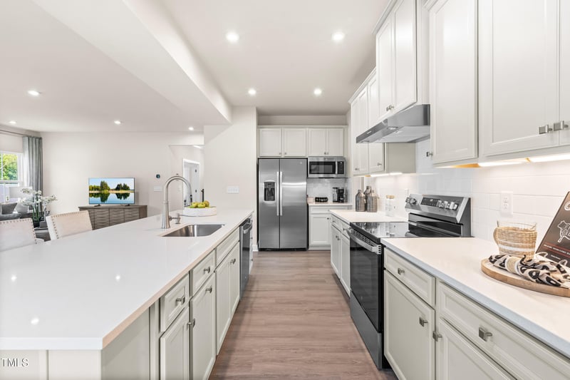 1813 Flint Hill Ln, Raleigh, NC 27604