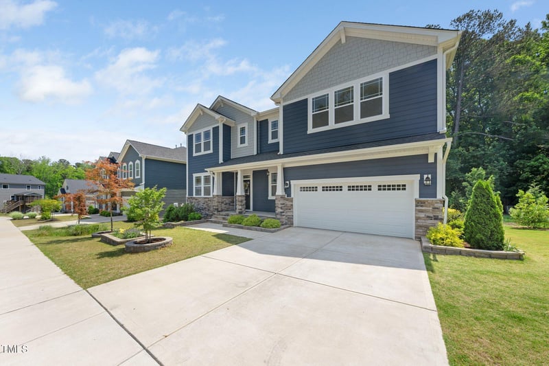 1813 Lost Creek Ct, Apex, NC 27539