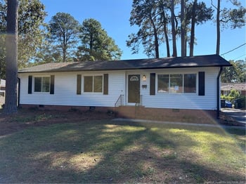 1813 Manteo St, Fayetteville, NC 28303