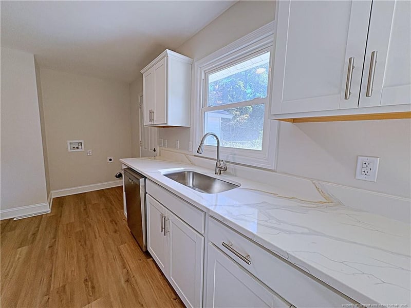 1813 Manteo St, Fayetteville, NC 28303
