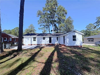 1813 Manteo St, Fayetteville, NC 28303