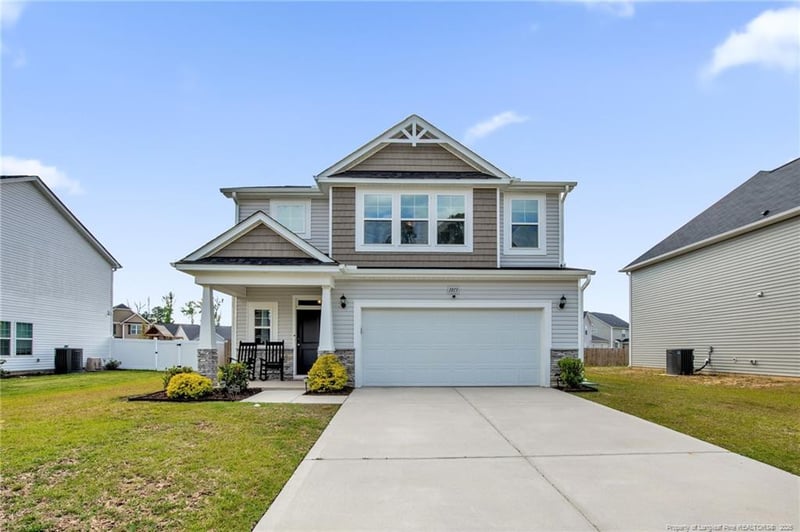 1813 Stackhouse Dr, Fayetteville, NC 28314