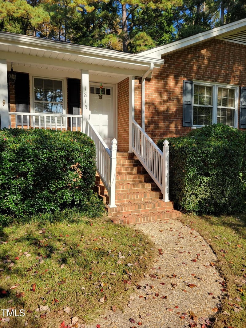 1813 Sutphin Dr, Sanford, NC 27330