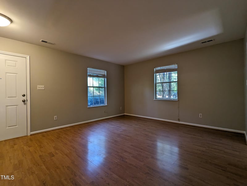 1813 Trailwood Dr, Raleigh, NC 27606