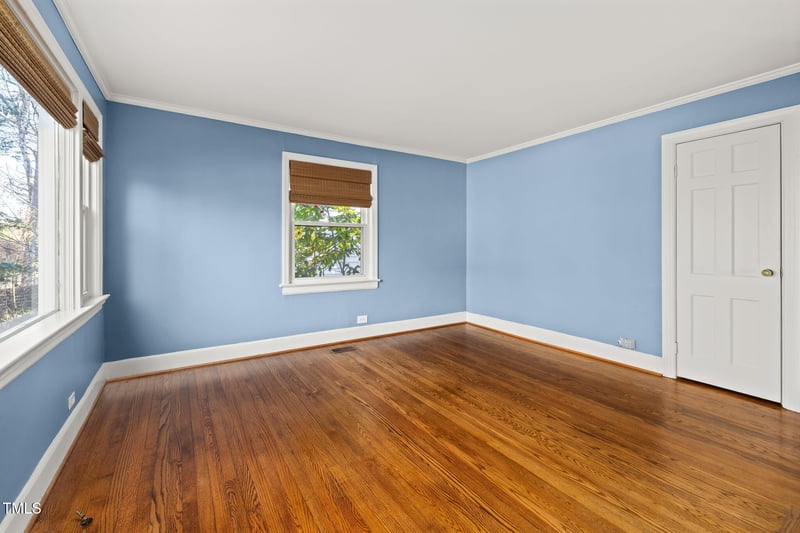 1813 University Dr, Durham, NC 27707