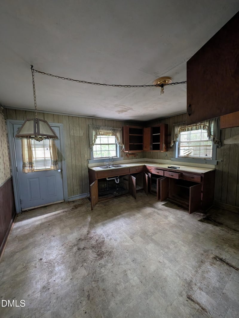 1814 Cole Mill Rd, Durham, NC 27712