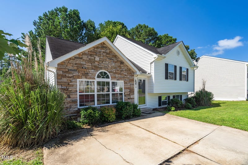 1814 Shiva Ct, Durham, NC 27703