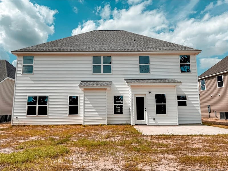 1814 Smith Farm St, Fayetteville, NC 28306