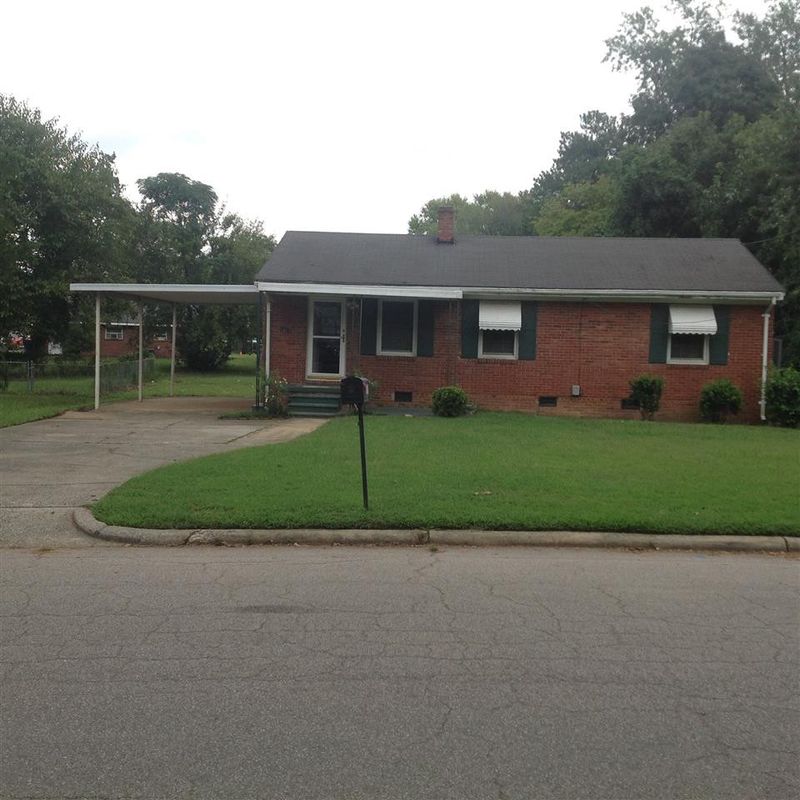 1815 Charles St, Raleigh, NC 27610