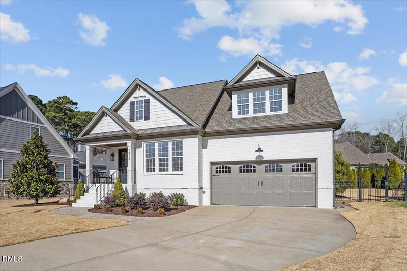 1815 Glacier Ct, Fuquay Varina, NC 27526