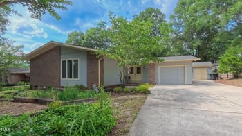 1815 Hawthorne Ln, Burlington, NC 27215