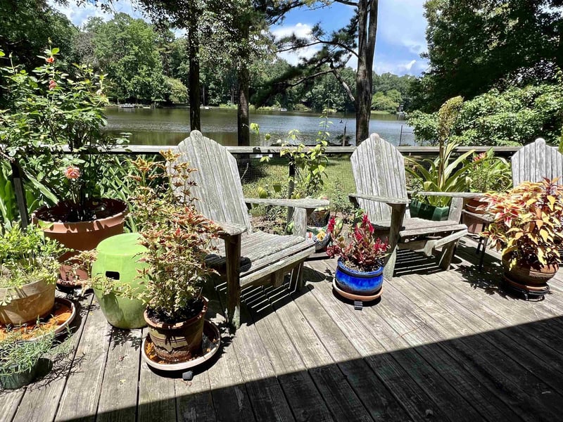 1815 Lakeshore Dr, Chapel Hill, NC 27514