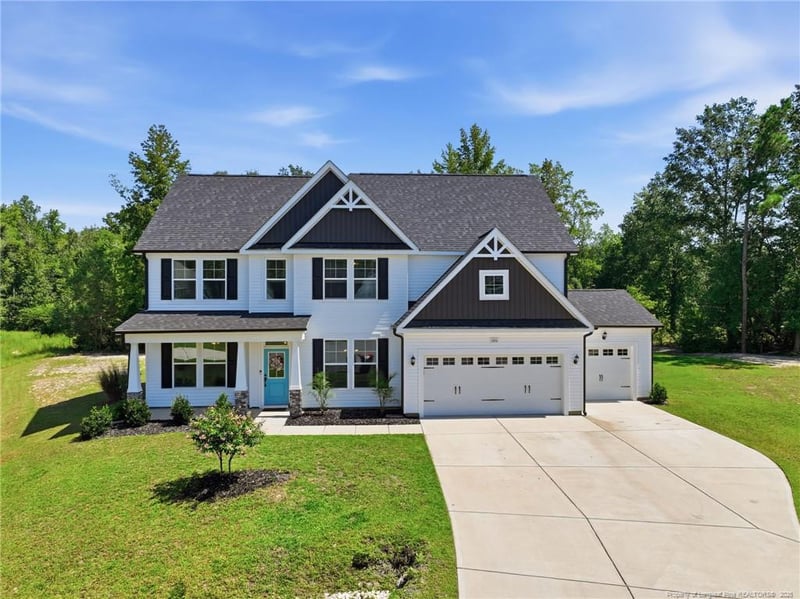 1816 Bahan Ct, Fayetteville, NC 28312