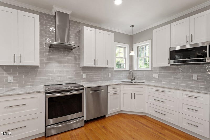 1816 Foxbrook Dr, Raleigh, NC 27603