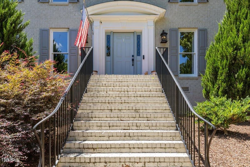 1816 Hunting Ridge Rd, Raleigh, NC 27615