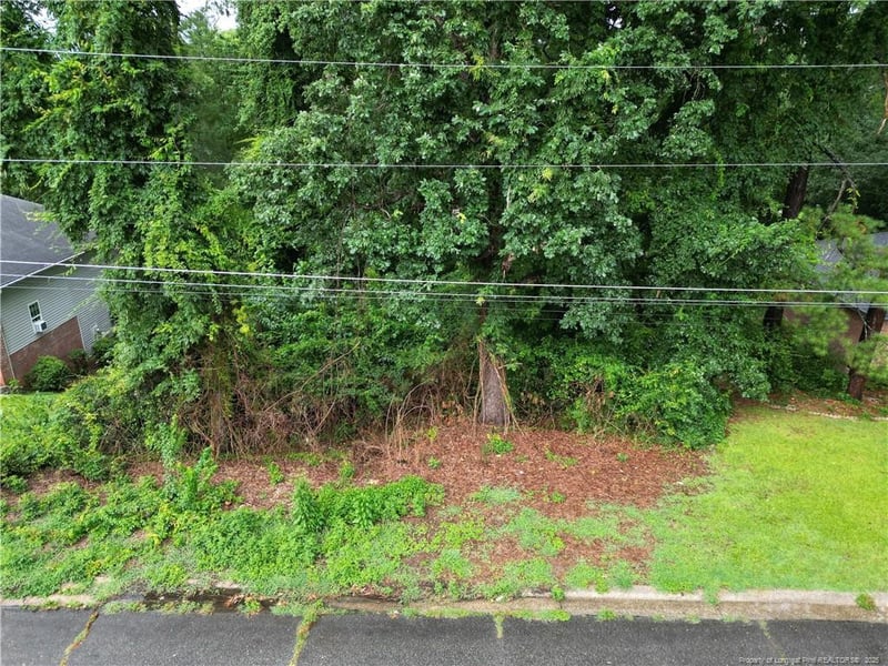 1816 Mcgougan Rd, Fayetteville, NC 28303