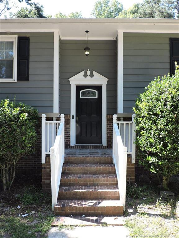 1816 Phillips Dr, Sanford, NC 27330