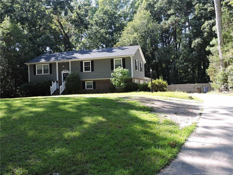 1816 Phillips Dr, Sanford, NC 27330