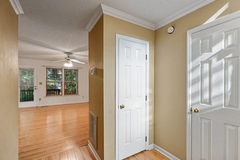 1817 Crystal Downs Ln, Raleigh, NC 27604