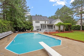 1817 Foxbrook Dr, Raleigh, NC 27603