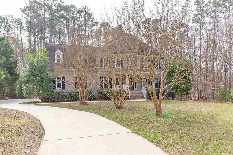 1817 Green Downs Dr, Raleigh, NC 27613