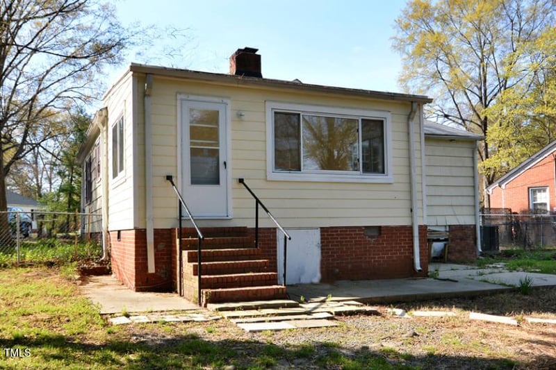 1817 Hillcrest Dr, Durham, NC 27705