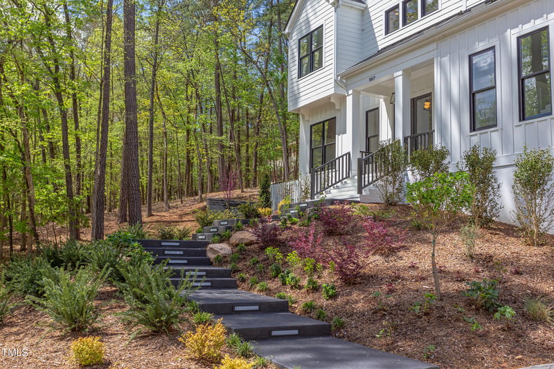 1817 Lakeshore Dr, Chapel Hill, NC 27514