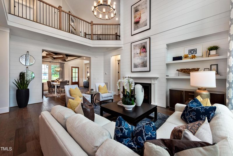 1817 Longwood Dr, Raleigh, NC 27612