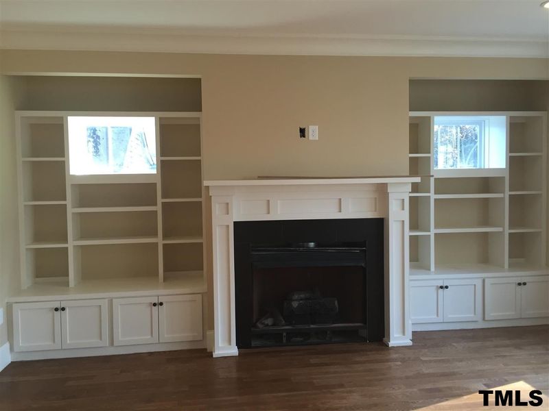 1817 Reaves Dr, Raleigh, NC 27608