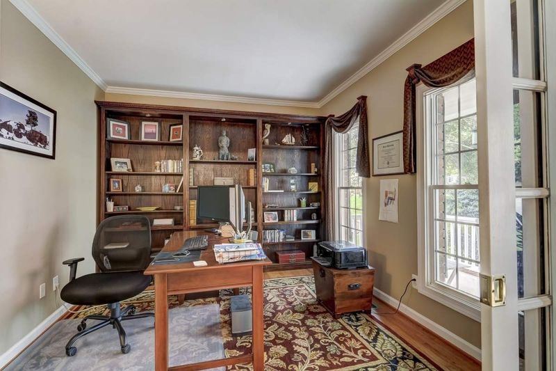 1817 Whittington Dr, Raleigh, NC 27614