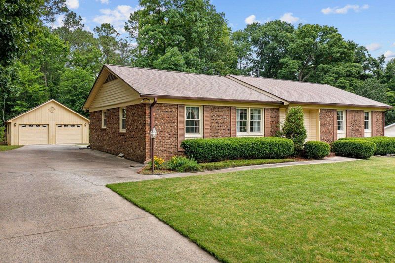 1818 Chandellay Dr, Durham, NC 27705