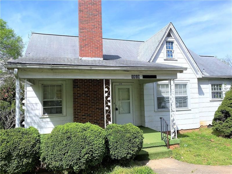 1819 Belmont St, Burlington, NC 27215