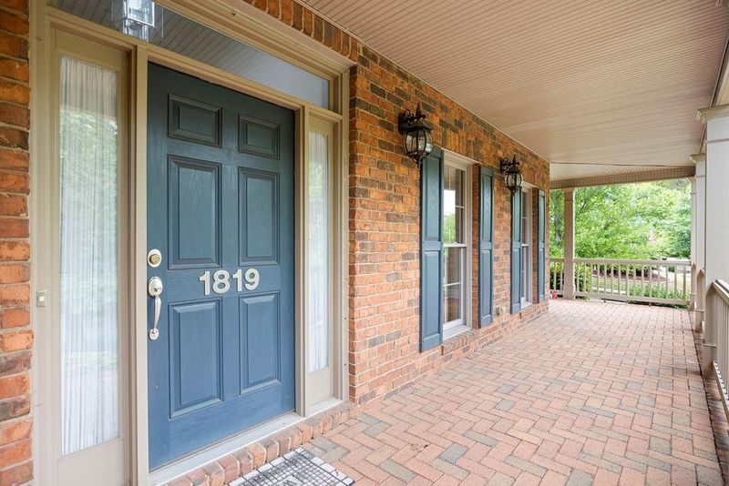 1819 Buxton Way, Burlington, NC 27215