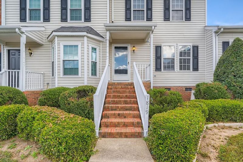 1819 Stroll Cir, Fuquay Varina, NC 27526