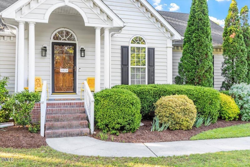 1819 Umstead Rd, Durham, NC 27712