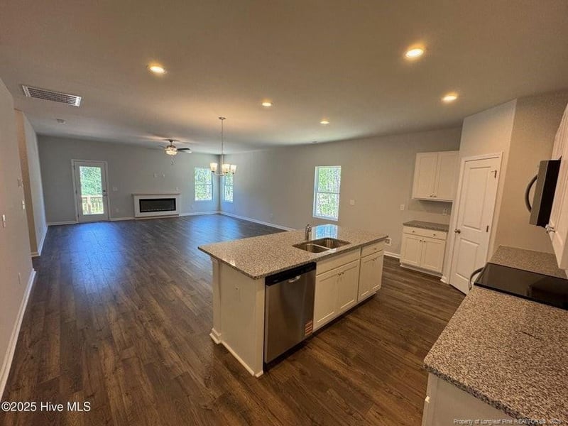 182 Horse Trot Ln, Sanford, NC 27332