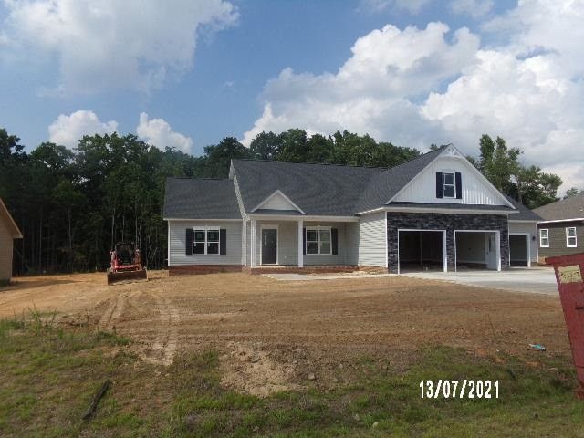 182 Oakhaven Dr, Holly Springs, NC 27540