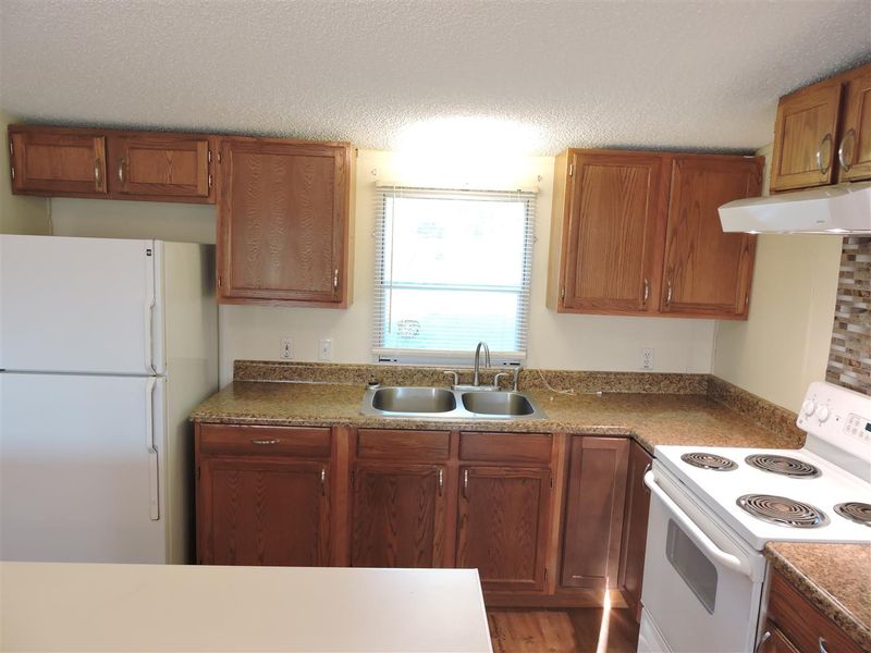 182 Old Durham Rd, Roxboro, NC 27573
