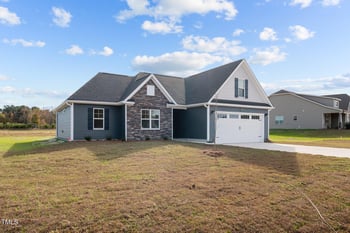 182 Oleander Ln, Sanford, NC 27332