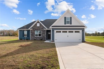 182 Oleander Ln, Sanford, NC 27332