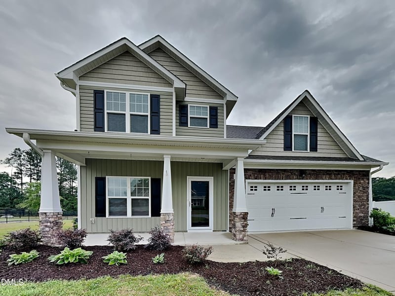 182 Rolling Oaks Ln, Benson, NC 27504