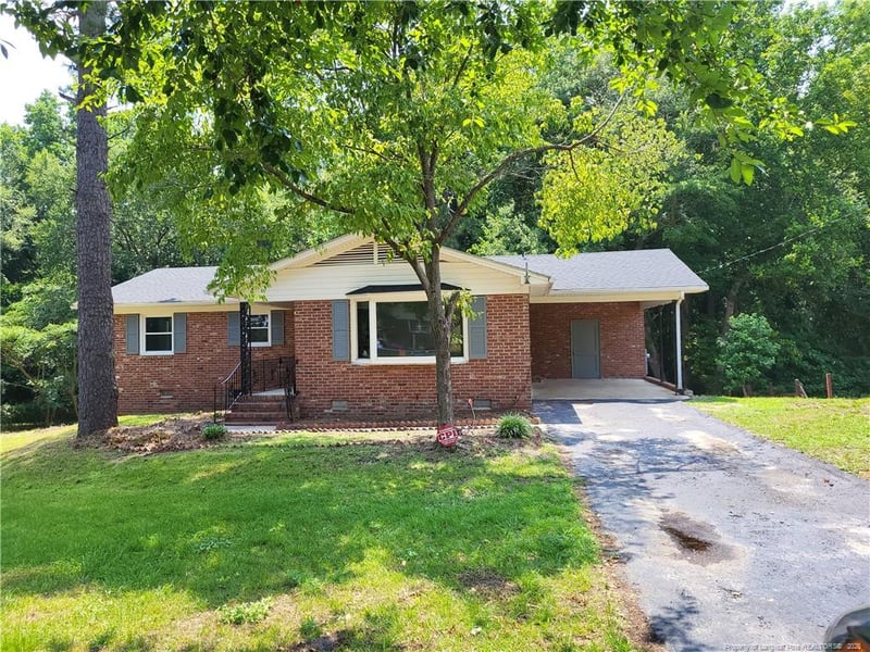 182 Summer Hill Rd, Fayetteville, NC 28303