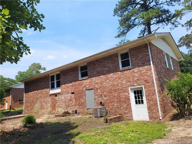 182 Summer Hill Rd, Fayetteville, NC 28303