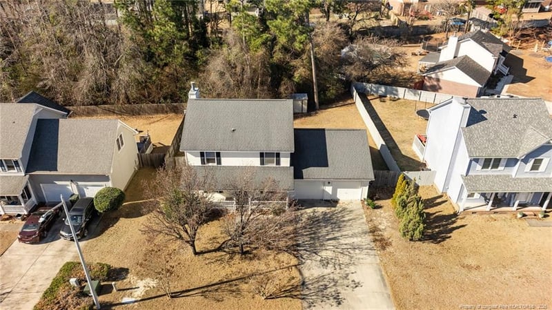 1820 Daphne Cir, Fayetteville, NC 28304