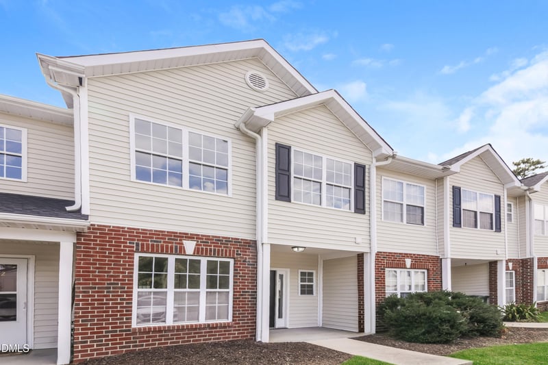 1820 Eagle Beach Ct, Raleigh, NC 27610