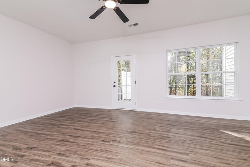 1820 Eagle Beach Ct, Raleigh, NC 27610