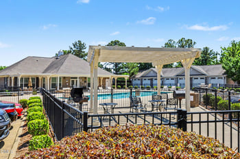 1820 Jennifer Ln #204, Fayetteville, NC 28314